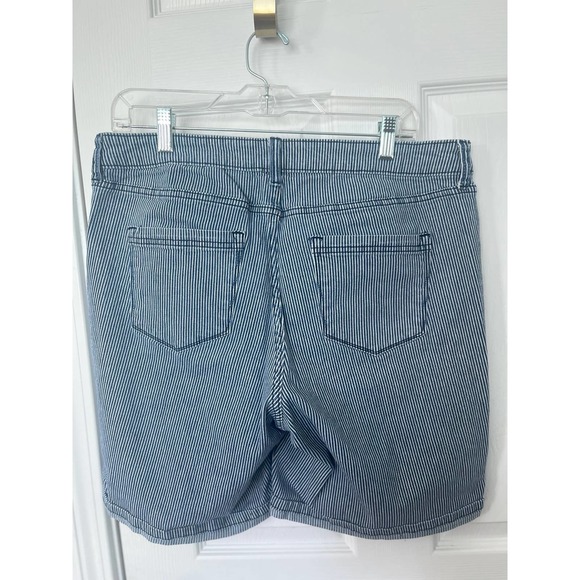 Croft & Barrow Striped Men's Denim Shorts, Strectch, Size 14 - Picture 2 of 5